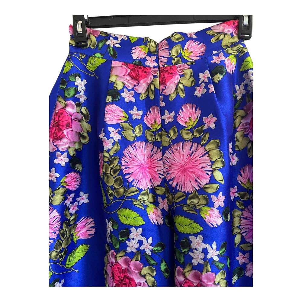 Stunning NEUBYRNE Blue Floral Taffeta Wide Leg
Palazzo Pants - Picture 3 of 6